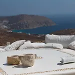 Lux Private Estate Endless Sea & Sky View