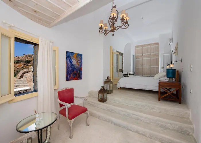 Lux Private Estate Endless Sea & Sky View